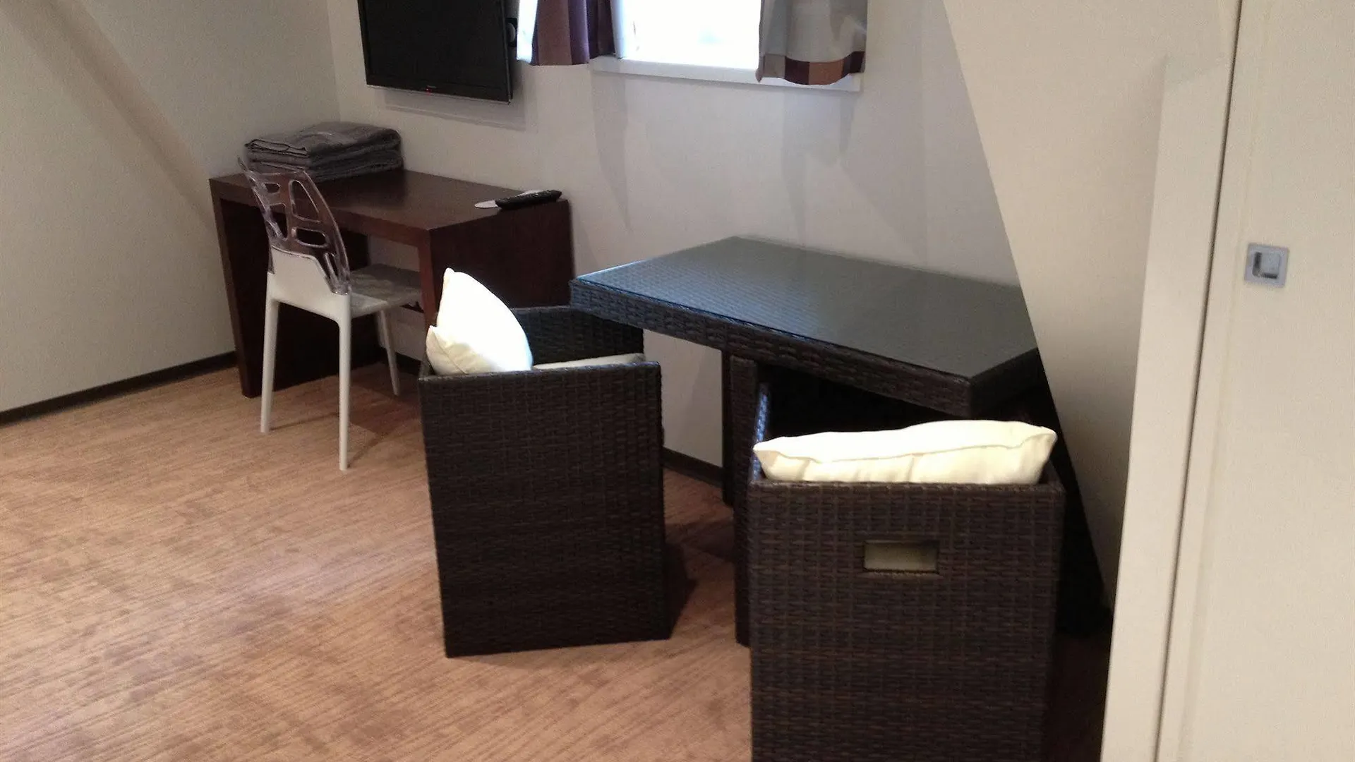 Le 1837 Aparthotel Saint-Affrique 4*,  France
