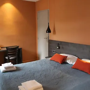 Le Pont Neuf Hotel